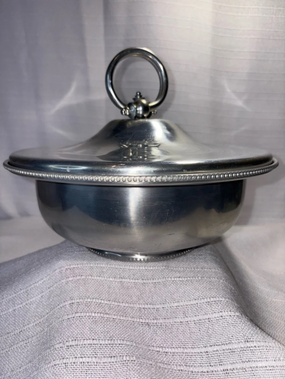 Buenilum Covered Serving Bowl Silver Beaded Ring Handle Vintage OS EUC